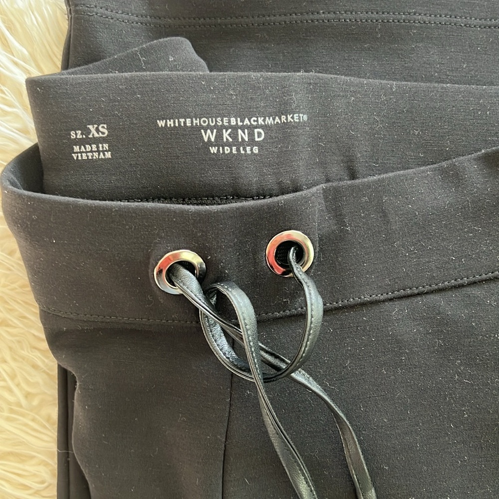 White House Black Market WKND Knit wide leg Pants Sz XS Black Casual pull on ๐ฅฐ - Picture 8 of 8